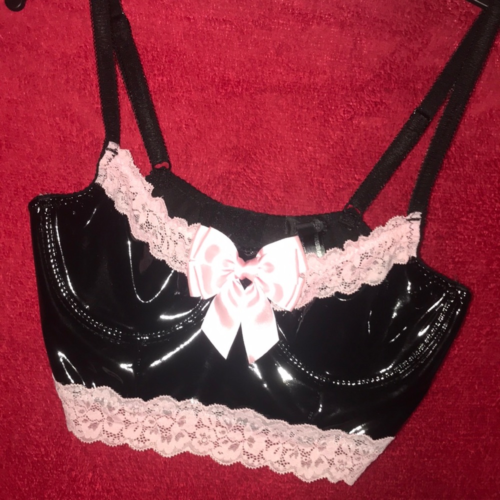 Dollskill top!